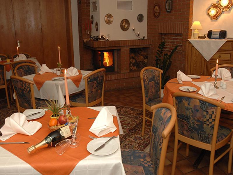 Hotel-Restaurant zum Roeddenberg Osterode am Harz Exterior foto